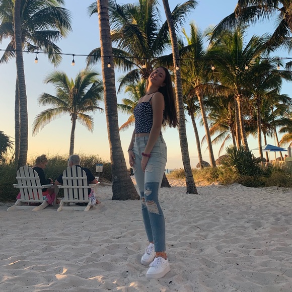 Meet your Posher, Regan - Picture 1 of 1